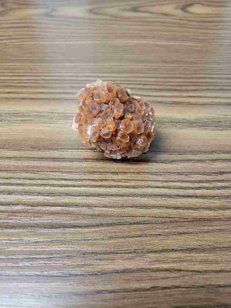 Photo of the mineral aragonite.